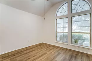 1025 Jessica Dr, Burleson, TX 76028 - Photo 20
