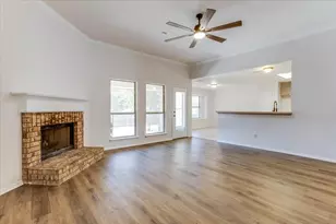 1025 Jessica Dr, Burleson, TX 76028 - Photo 8