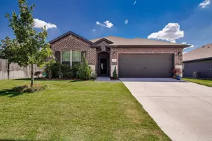 732 Vaquero St, White Settlement, TX 76108 - Photo 1