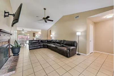 2617 Winslow Drive, Grand Prairie, TX 75052 - Photo 4