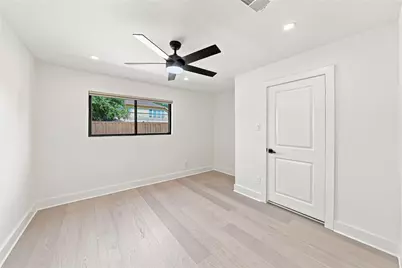 16212 Spring Creek Road, Dallas, TX 75248 - Photo 22