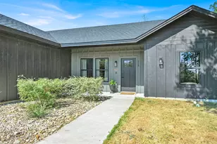 928 Country Club Rd, Cleburne, TX 76033 - Photo 1