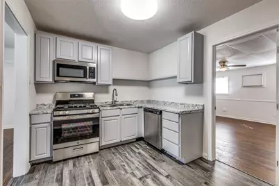 4256 Standish Road, Fort Worth, TX 76133 - Photo 4