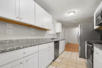 8810 Miami Drive, Rowlett, TX 75088 - Photo 8