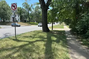 1103 S Broadway Ave, Tyler, TX 75701 - Photo 6