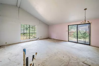 2031 Sharpshire Lane, Arlington, TX 76014 - Photo 2