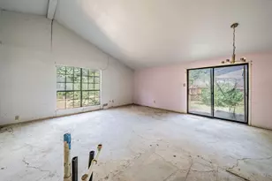 2031 Sharpshire Ln, Arlington, TX 76014 - Photo 2
