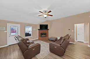 317 Anita Ln, Waxahachie, TX 75165 - Photo 6