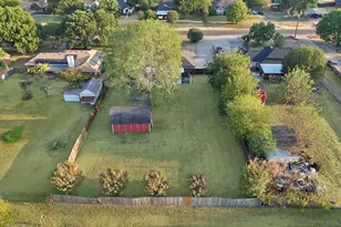 317 Anita Ln, Waxahachie, TX 75165 - Photo 4