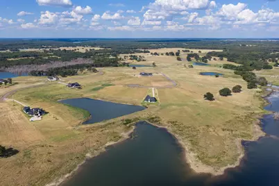 425 Sailview Court, Honey Grove, TX 75446 - Photo 12