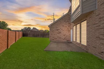 8300 Charleston Street, Irving, TX 75063 - Photo 22