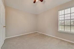 8300 Charleston St, Irving, TX 75063 - Photo 14