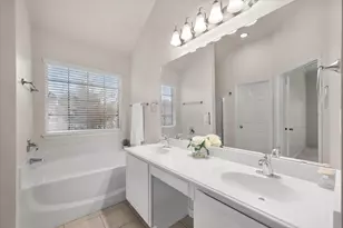 200 Arrowhead Dr, Burleson, TX 76028 - Photo 18