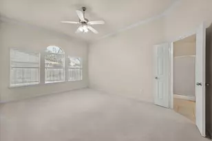 200 Arrowhead Dr, Burleson, TX 76028 - Photo 16