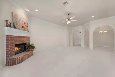 200 Arrowhead Drive, Burleson, TX 76028 - Photo 6