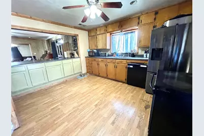 209 N Bowie Street, Jacksboro, TX 76458 - Photo 18