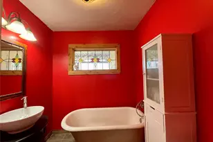209 N Bowie St, Jacksboro, TX 76458 - Photo 16