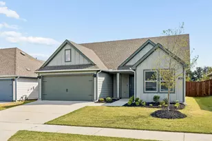 13208 Rich Ln, Providence Village, TX 76227 - Photo 2