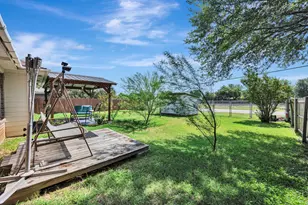 509 Birch St, Crowley, TX 76036 - Photo 38