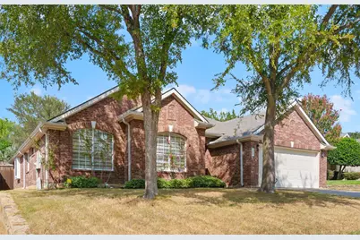 2809 Hollow Ridge Drive, Denton, TX 76210 - Photo 2