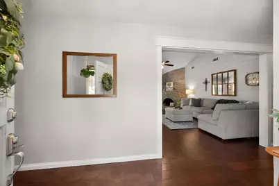 2709 Burnwood Court, Arlington, TX 76016 - Photo 4