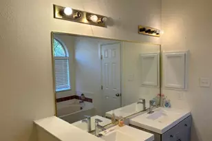 1115 Avatar Dr, Grand Prairie, TX 75052 - Photo 14