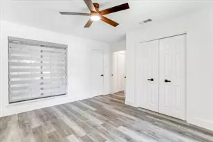 2100 Antibes Dr, Carrollton, TX 75006 - Photo 24