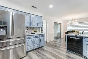 2100 Antibes Dr, Carrollton, TX 75006 - Photo 6