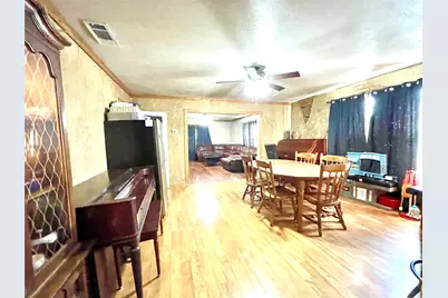 209 N Bowie Street, Jacksboro, TX 76458 - Photo 4