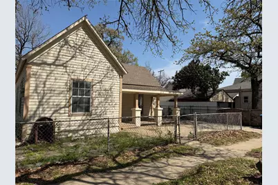1402 N Commerce Street, Fort Worth, TX 76164 - Photo 2