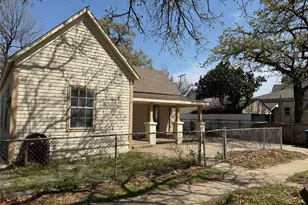 1402 N Commerce St, Fort Worth, TX 76164 - Photo 2