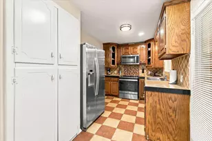 1813 Barron Ln, Fort Worth, TX 76112 - Photo 22
