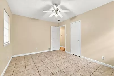 1813 Barron Lane, Fort Worth, TX 76112 - Photo 20