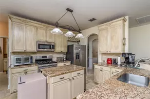 5800 Pine Ridge Blvd, McKinney, TX 75070 - Photo 6