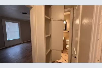 8445 Tackett Street, Dallas, TX 75217 - Photo 8
