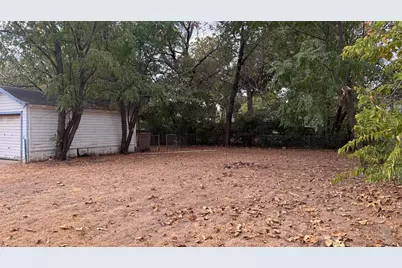 8445 Tackett Street, Dallas, TX 75217 - Photo 14