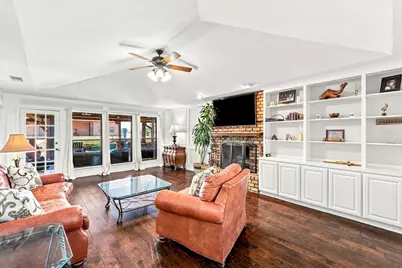 11513 Ridgeview Circle, Fort Worth, TX 76244 - Photo 2