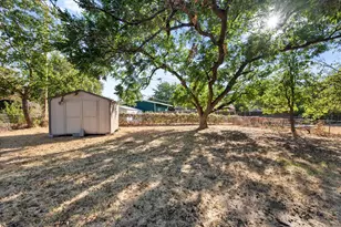 316 NW Summercrest Blvd, Burleson, TX 76028 - Photo 20