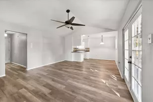 316 NW Summercrest Blvd, Burleson, TX 76028 - Photo 6