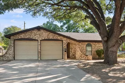 316 NW Summercrest Boulevard, Burleson, TX 76028 - Photo 4