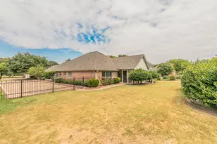 11417 Northpointe Ct, Fort Worth, TX 76008 - Photo 34
