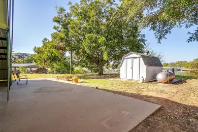 201 Brazos Harbor Drive, Granbury, TX 76048 - Photo 34