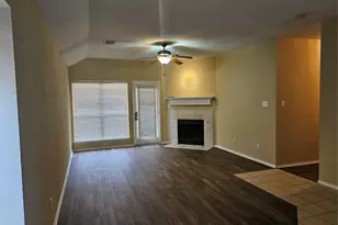 1237 Denise Ct, Lewisville, TX 75067 - Photo 6