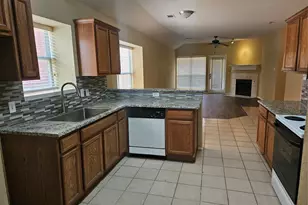 1237 Denise Ct, Lewisville, TX 75067 - Photo 4