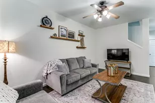 180 Leonard St, Lewisville, TX 75057 - Photo 4
