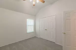 7300 Falcon Ct, North Richland Hills, TX 76180 - Photo 34