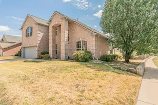 7300 Falcon Ct, North Richland Hills, TX 76180 - Photo 2