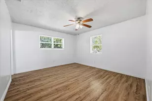 104 Parker St, Italy, TX 76651 - Photo 8