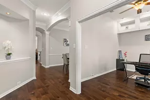 124 Myrtle Creek, Grapevine, TX 76051 - Photo 4