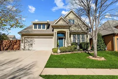 124 Myrtle Creek, Grapevine, TX 76051 - Photo 2